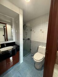 yishun-sapphire photo thumbnail #2